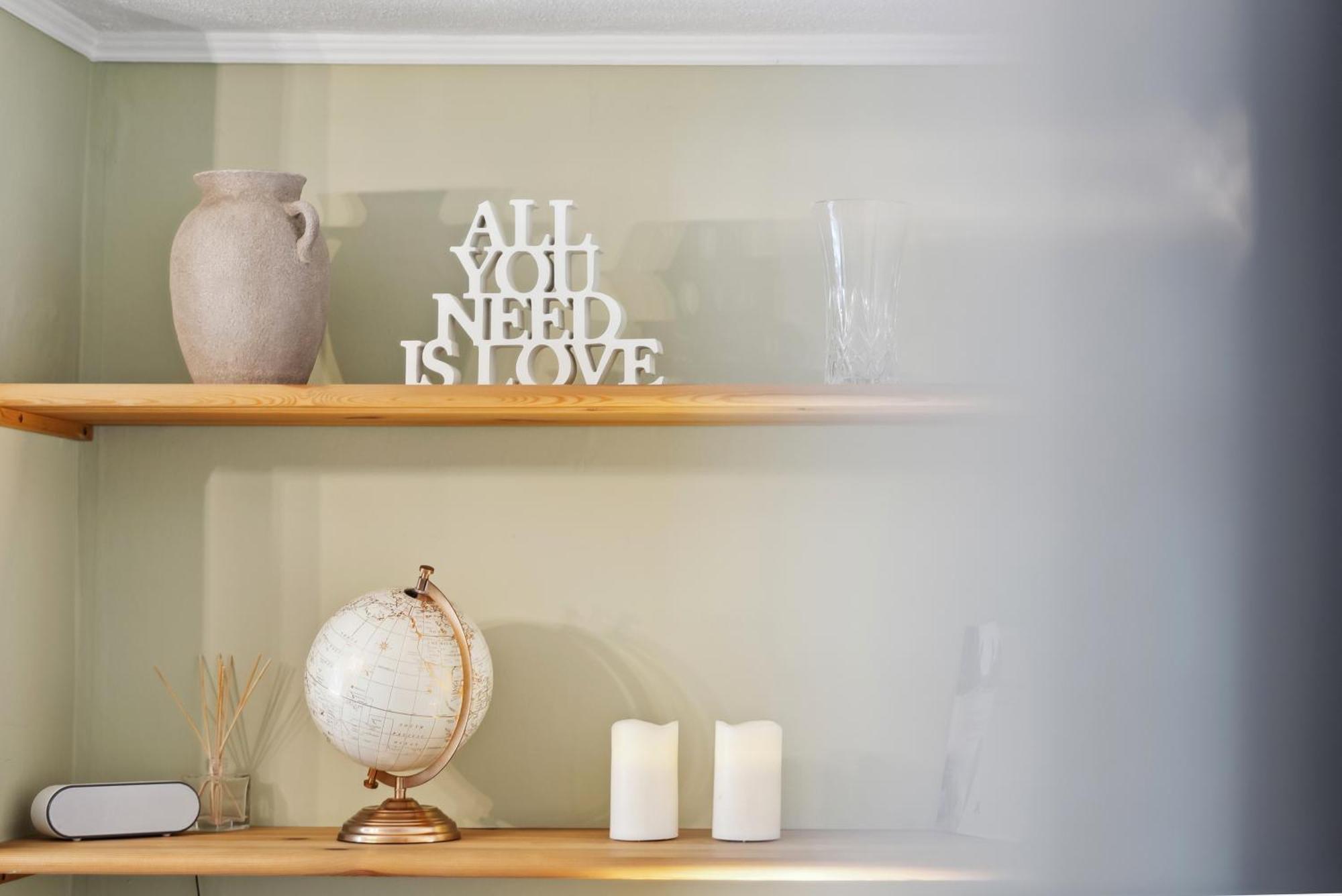 2 Bedrooms Stunning Westgate Cottage Retreat, Central Winchester, Free On-Street Parking Permit, With Garden Close To Cathedral - Sleeps 6, Pets Are Welcome, Summer Special Offer! - By Blue Puffin Stays Exterior foto